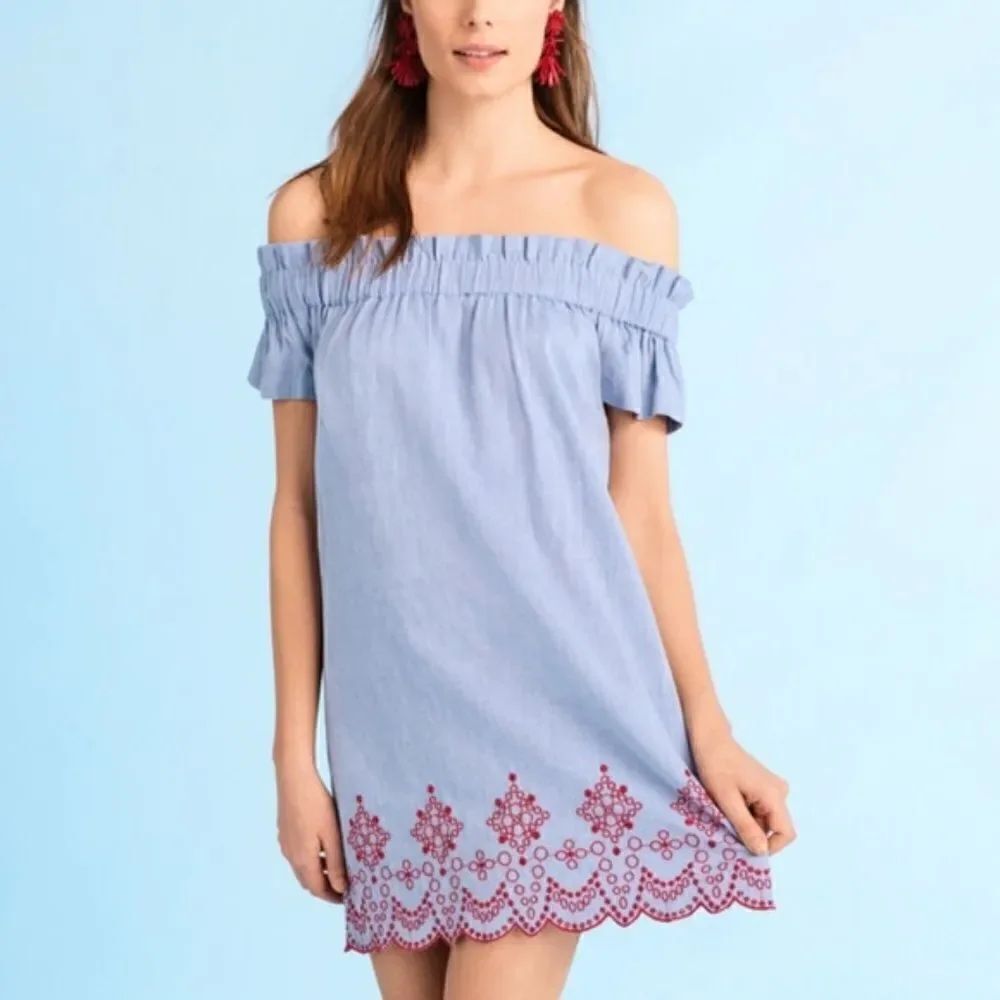 Vineyard Vines Off the Shoulder Embroidered